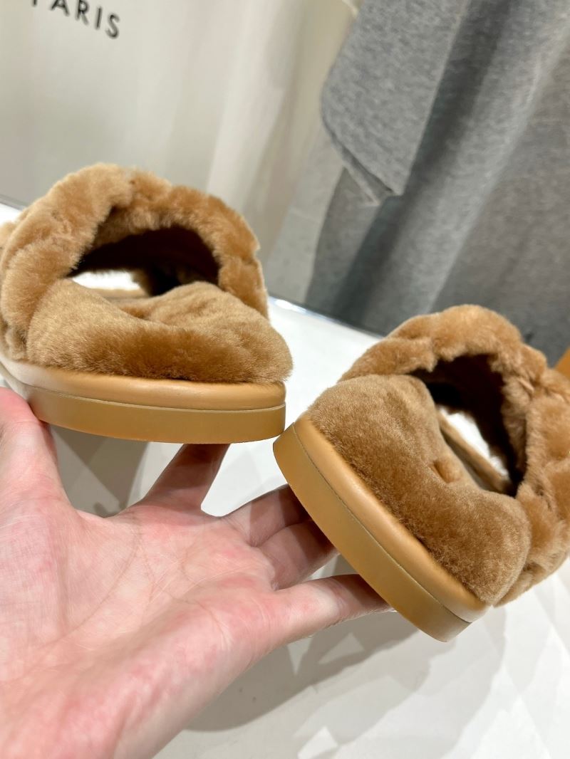 Louis Vuitton Slippers